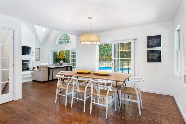 Photo - 3 Longboat Ln