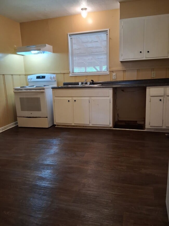 Photo - 1215 Tara Rd