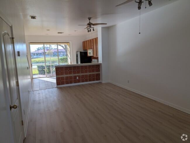 Building Photo - 2270 Mulberry Ln Unit 612 Guild Drive #20 Rental