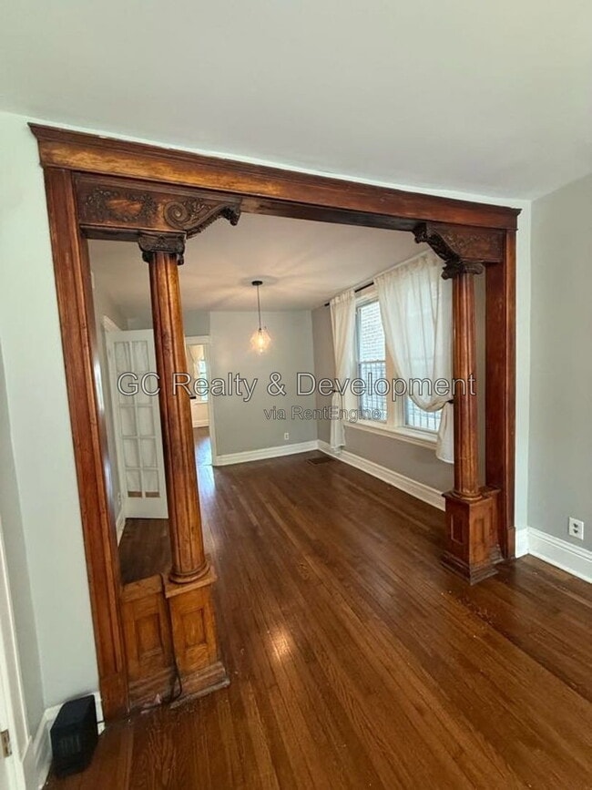 Photo - 1353 N Bell Ave Unit 1