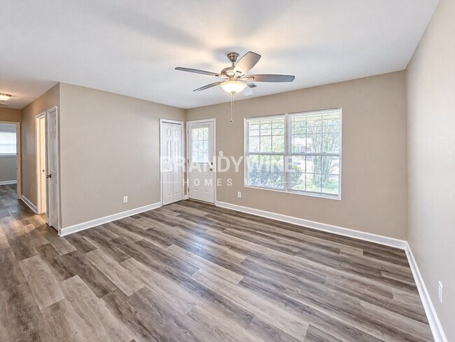 8104 Attleboro Dr