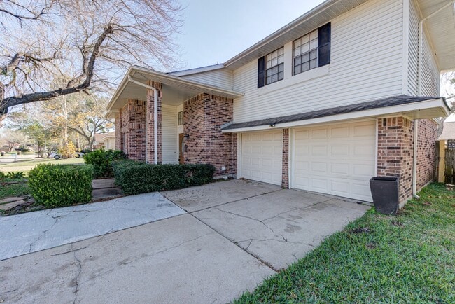 Photo - 21427 Park Run Dr