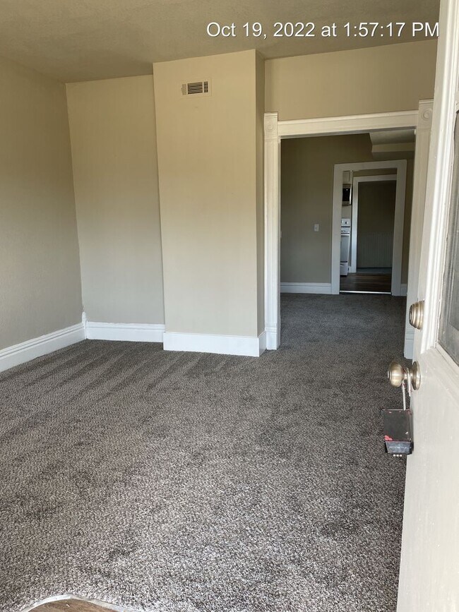 Photo - Updated 2 bedroom 1 bathroom home-located in Perry, IA