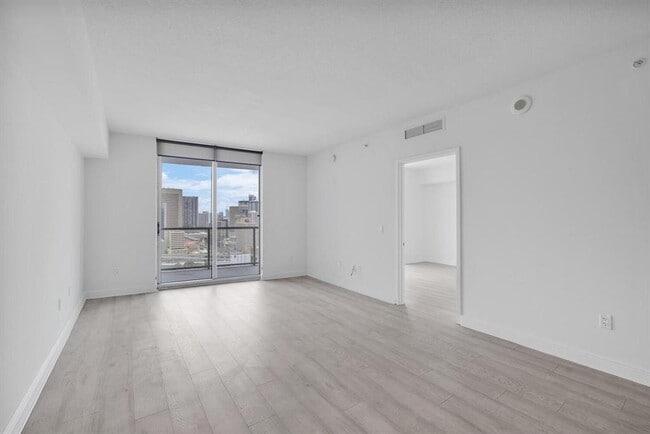 Photo - 185 SW 7th St Unit 2803