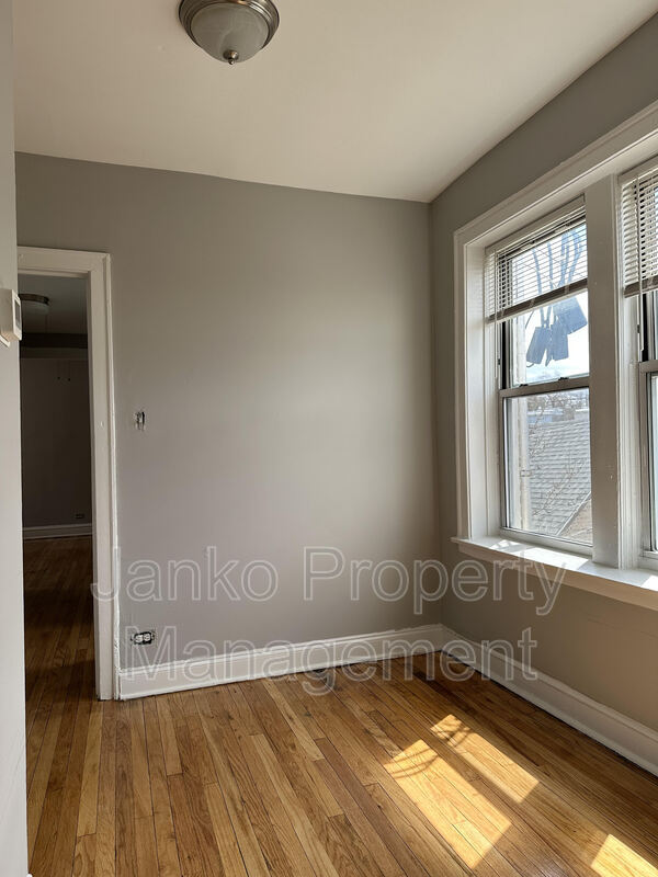 Photo - 3723 W Grand Ave Unit 2