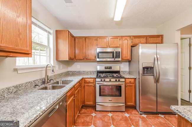 Photo - 412 Windstream Dr SW