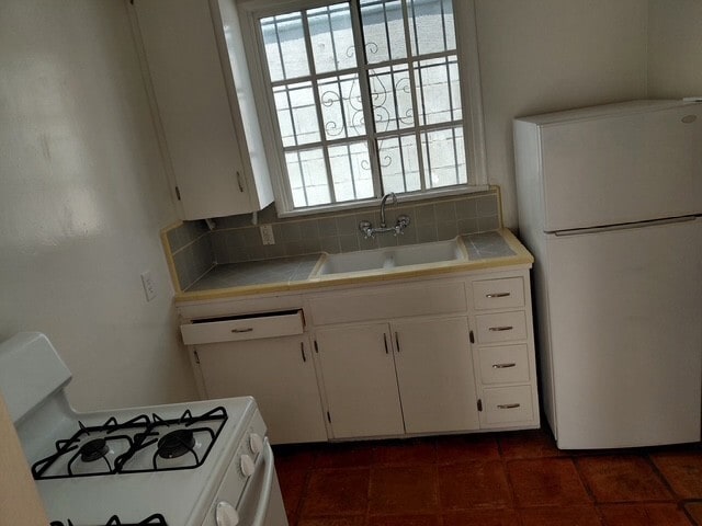 Photo - 626 Rose Ave