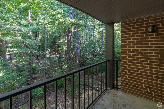 2BR,2BA -960SF