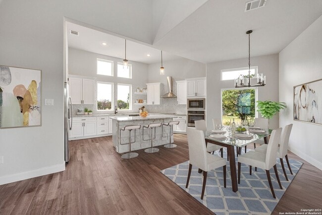 Photo - 118 Cap Rock Dr