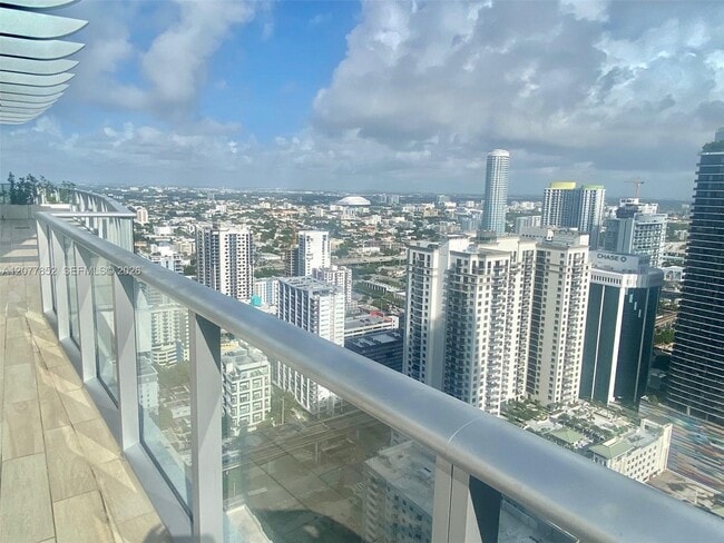 Building Photo - 1100 S Miami Ave Unit 811