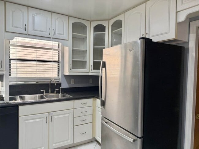 Building Photo - 5072 Arbor Glen Cir