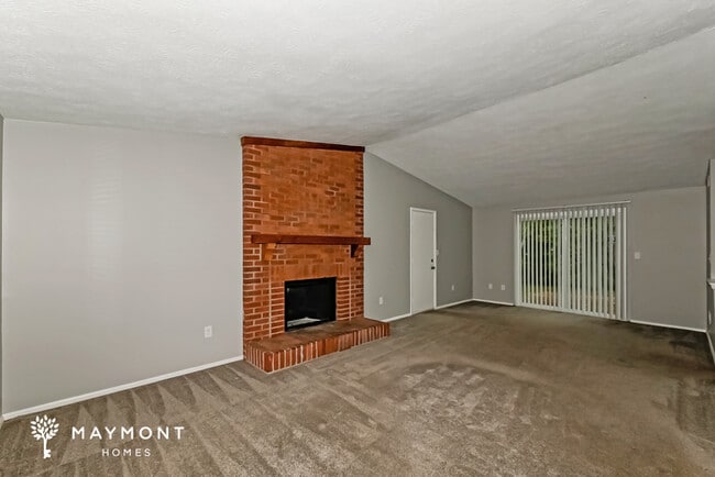 Photo - 8220 Old Farm Rd