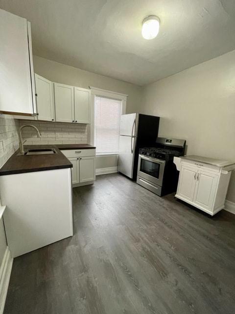 Photo - 370 Howell Ave