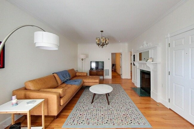 34 Catherine St Unit A