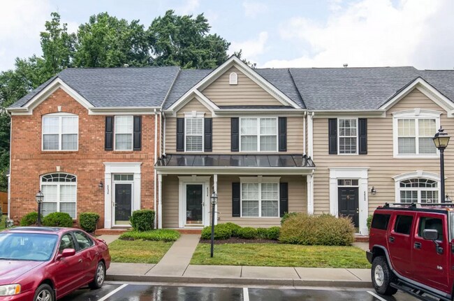 Gorgeous Townhome Near Short Pump! - Gorgeous Townhome Near Short Pump!