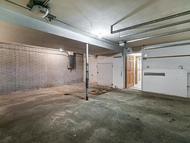 Photo - 2211 Delmonaco Dr