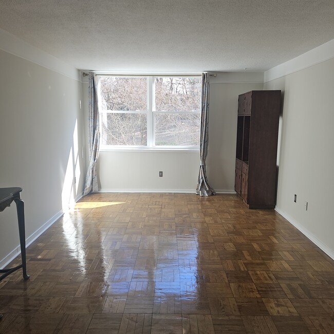 Building Photo - 2965 Pharr Ct S Northwest Rental