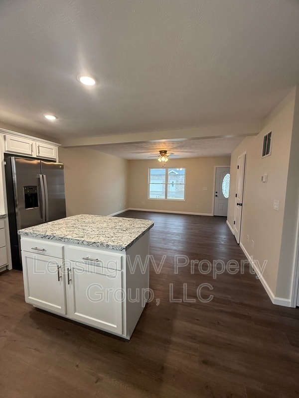 70 Christian Ct