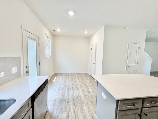 Photo - AVAILABLE JANUARY 6TH Start the new year ...