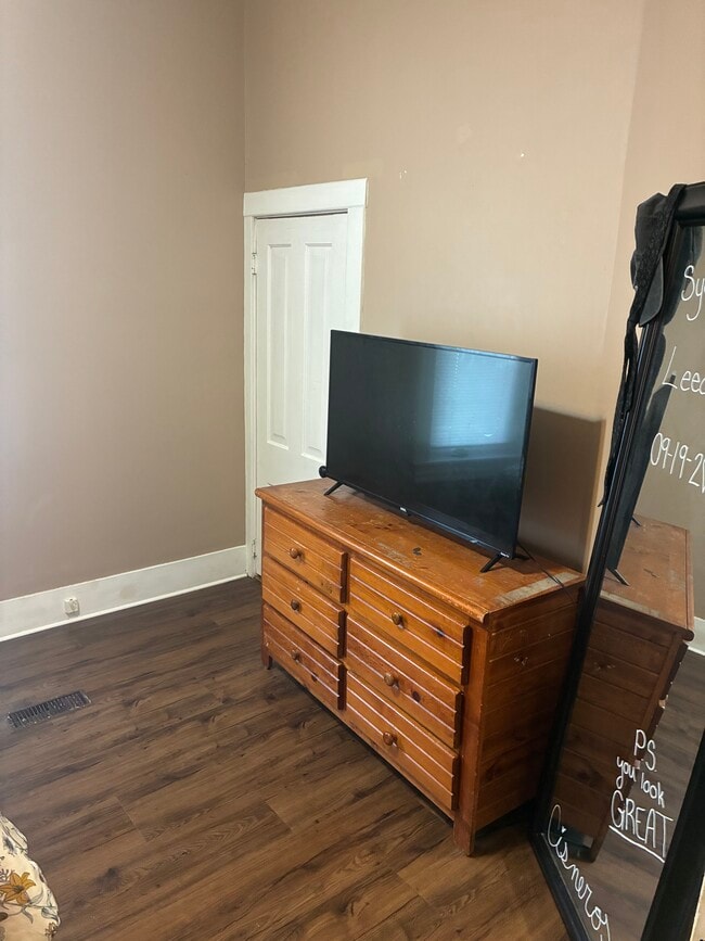 Photo - 712 N 2nd St Unit Lower