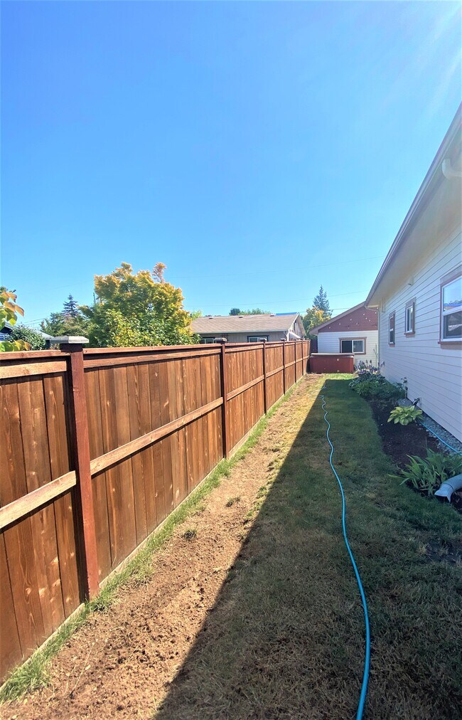 Photo - 3709 N Orchard St