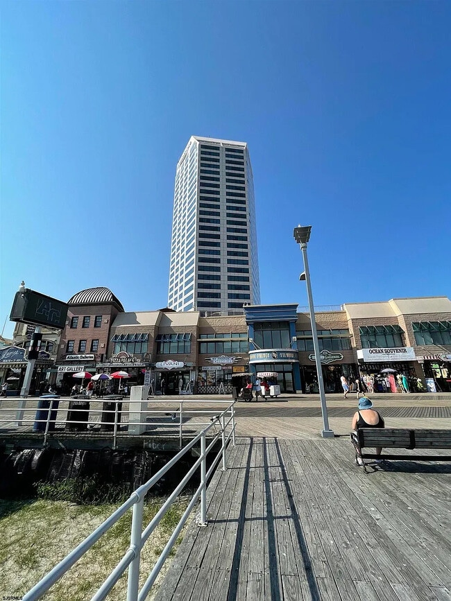Building Photo - 1507 Boardwalk Unit 1806  boardwalk