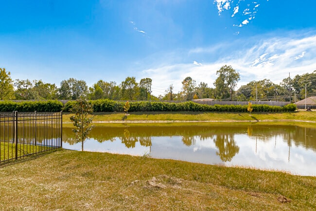 Photo - 8840 Southlawn Dr