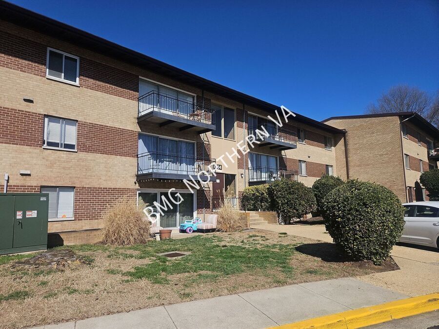 Photo - 4104 Daniels Ave