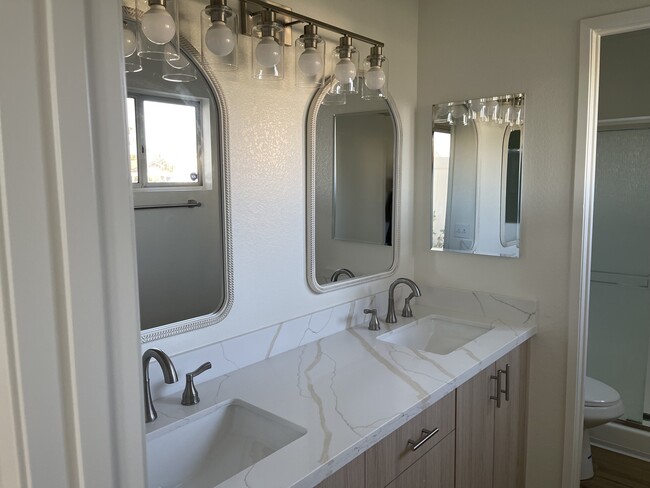Photo - 19106 Pemberton Pl