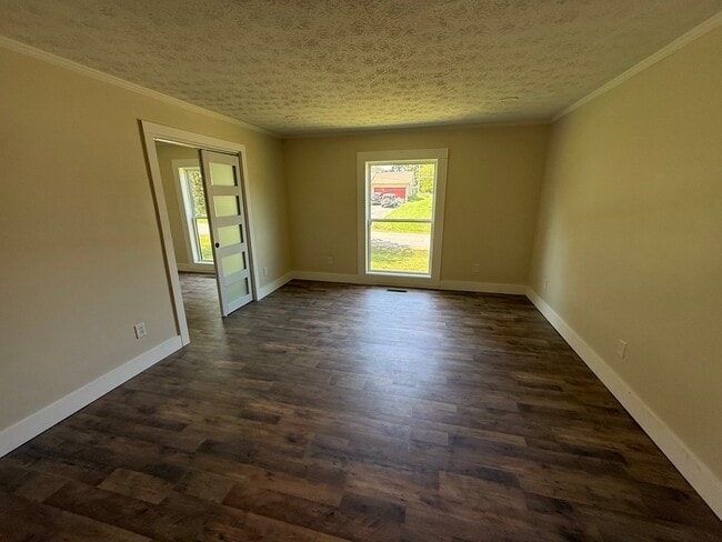 Photo - 122 Highland Cir