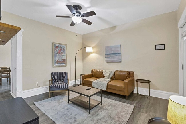 Photo - 777 W Rich St Apartment Unit ID1072685P