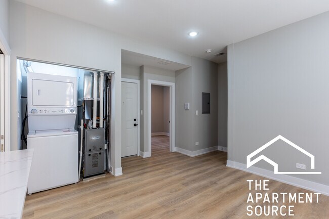 Photo - 423 W Belden Ave Unit 2