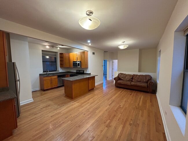 Photo - Greenwood Apartments