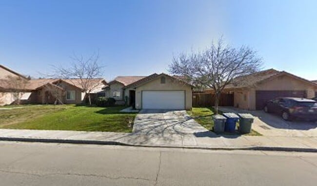 Building Photo - 2042 Romolo St