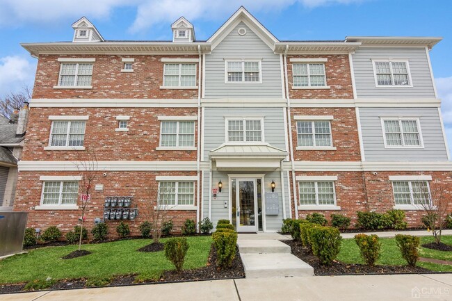 Photo - 361 Main St Unit 202