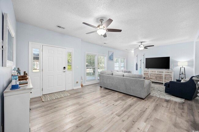 Photo - 9580 Maison Ct