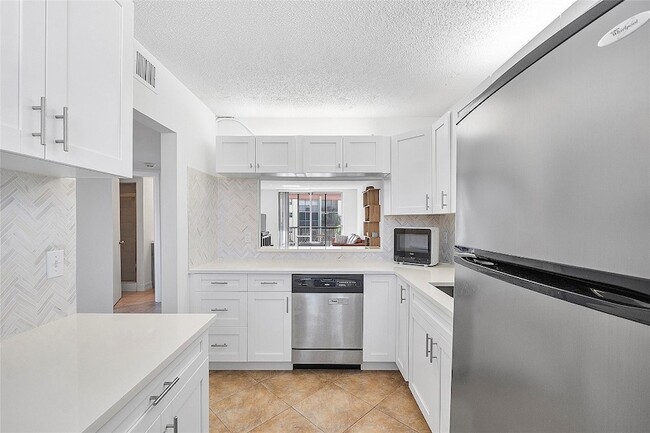 Photo - 5300 NE 24th Terrace Unit 425