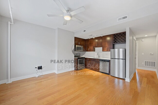 Photo - 412 E 13th St Unit 3
