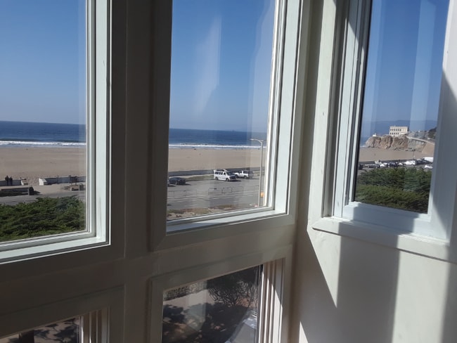 Photo - 782 Great Hwy