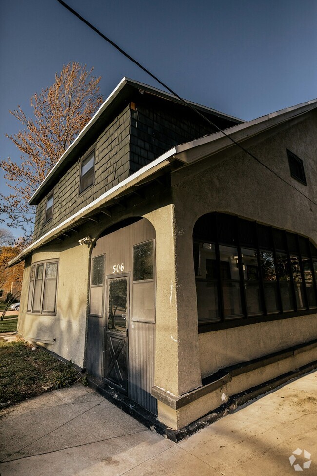 Building Photo - 506 Prospect Ave SE Unit 2 Rental