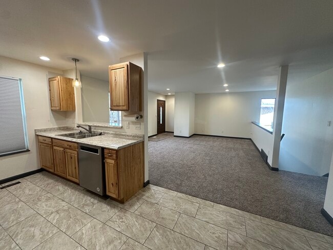 Photo - 2710 Hangtree Ct