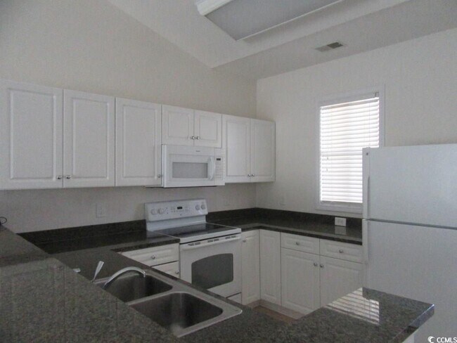 Photo - 601 Hillside Dr