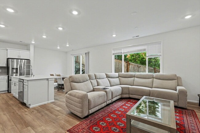 Photo - 219 179th St SE