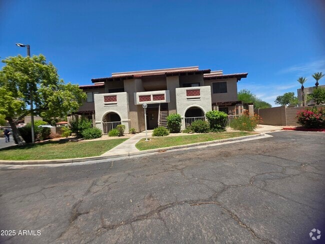 Building Photo - 5757 W Eugie Ave Unit 2084 Rental