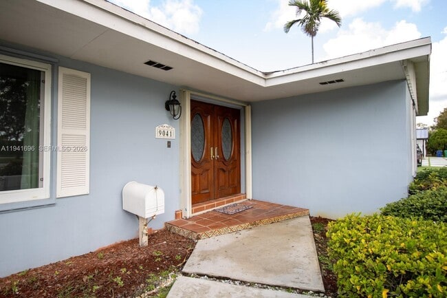 Photo - 9041 SW 88th St