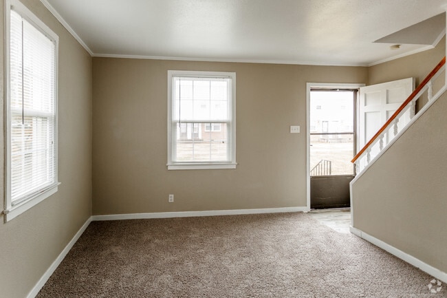 Photo - Lone Oak Villas