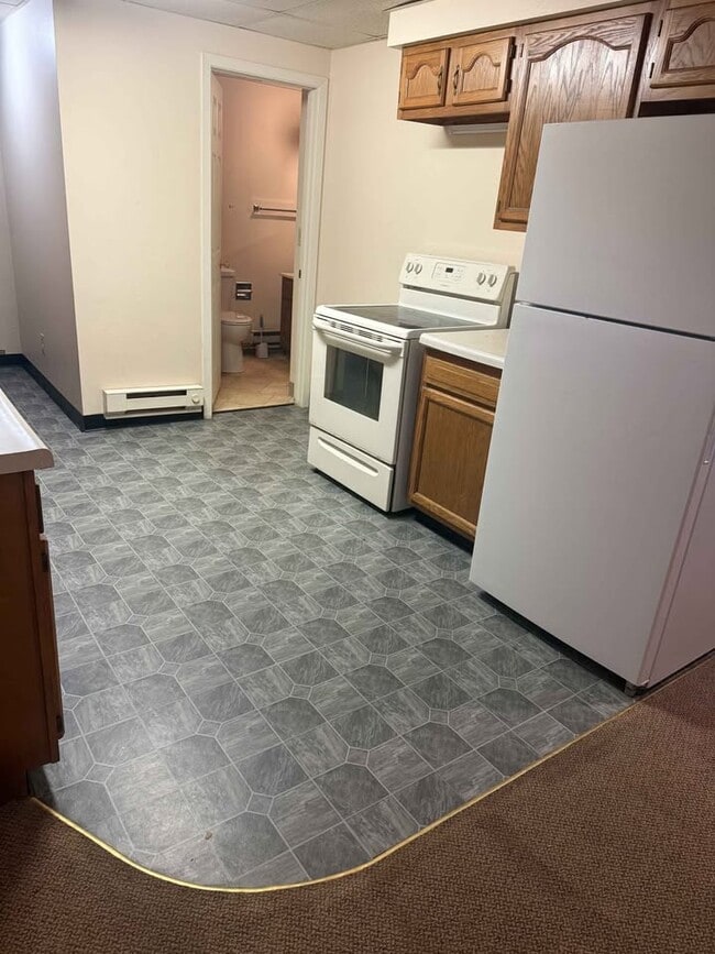 Photo - 424 3rd St SE