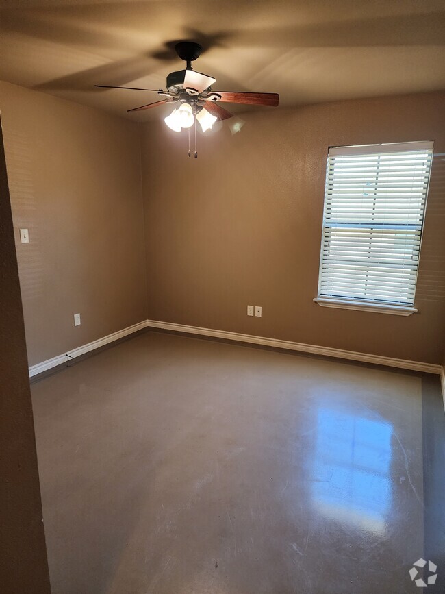 Building Photo - 13380 Country Meadow Ln Rental