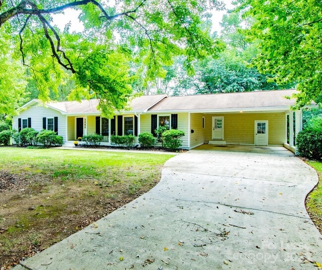 Building Photo - 5110 Chaplin Ln Rental