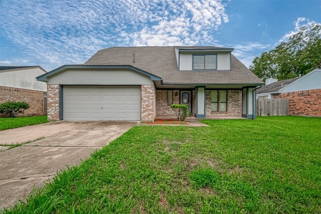 Building Photo - 3022 Sam Houston Dr Rental